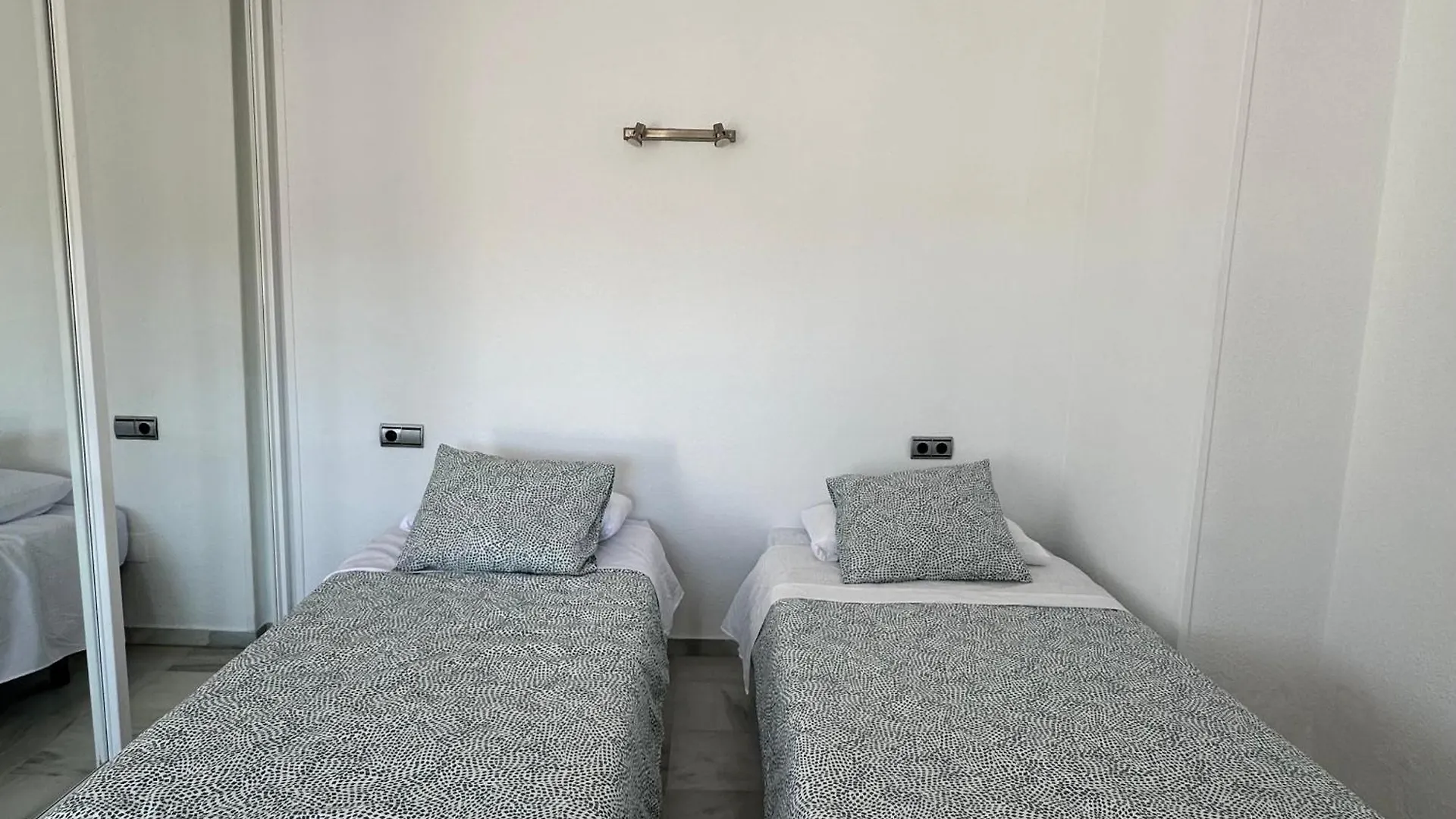 Luminoso Atico Duplex Con Vistas Al Mar Apartman Málaga