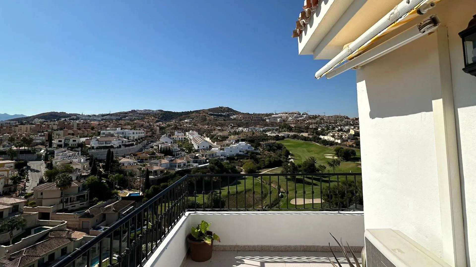 Luminoso Atico Duplex Con Vistas Al Mar Apartment Malaga