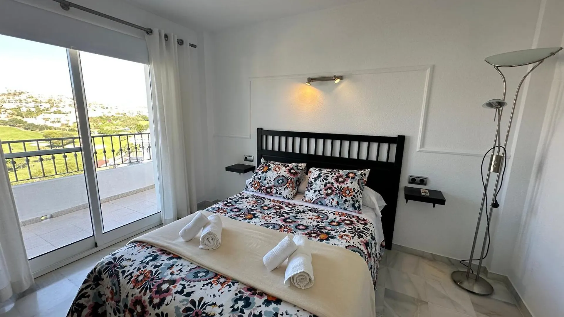 Luminoso Atico Duplex Con Vistas Al Mar Apartment Malaga