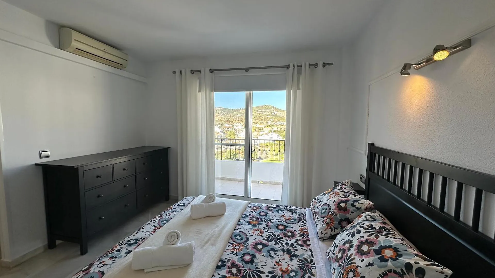 Luminoso Atico Duplex Con Vistas Al Mar Apartment Malaga
