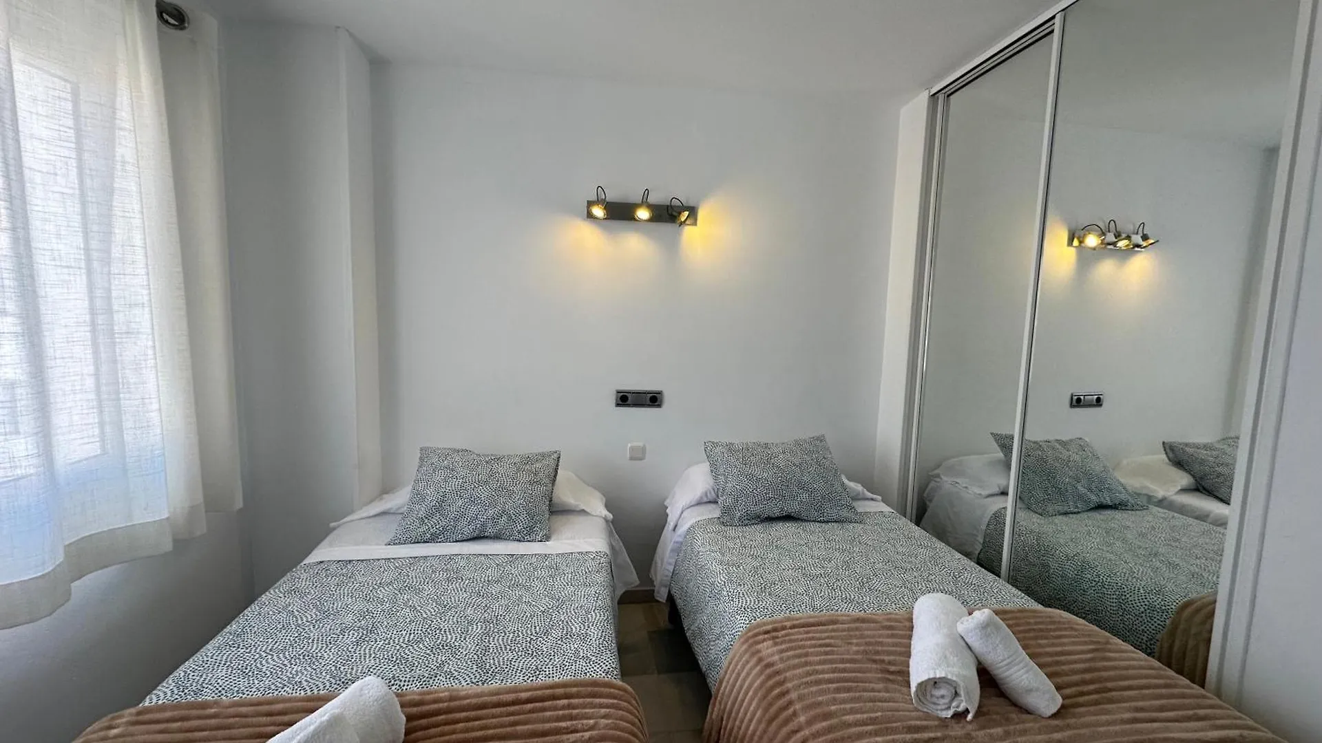 Luminoso Atico Duplex Con Vistas Al Mar Apartment Malaga 0*,  Spain