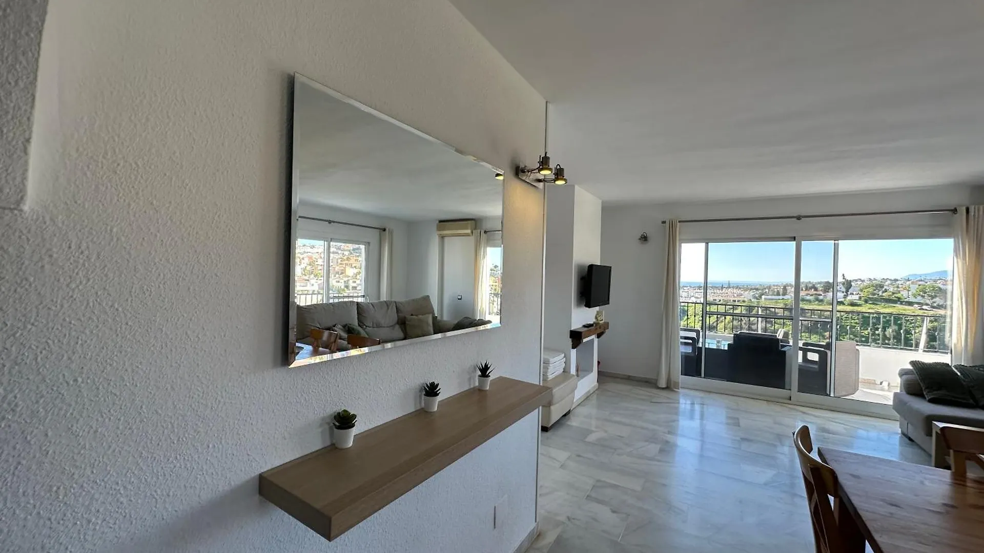 Luminoso Atico Duplex Con Vistas Al Mar Apartment Malaga 0*,  Spain