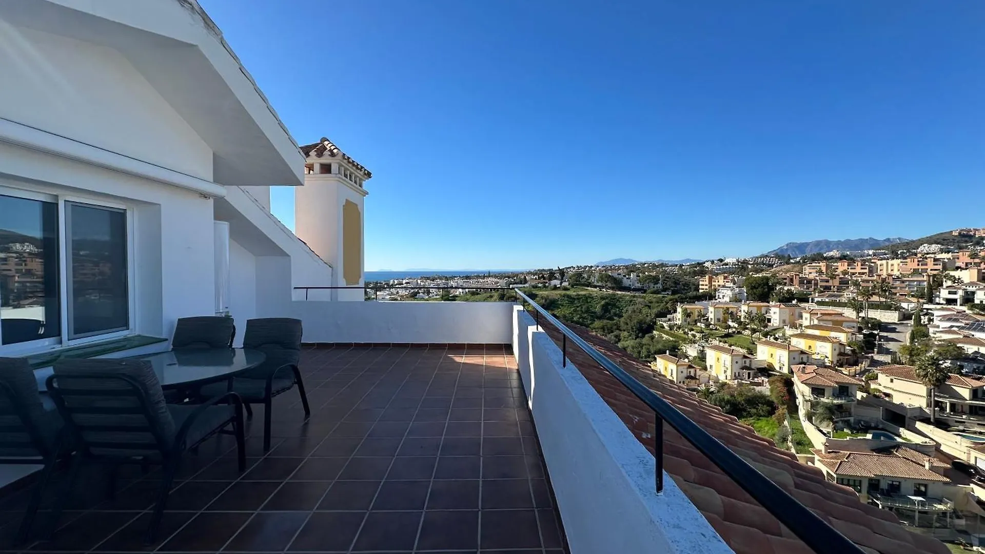 Luminoso Atico Duplex Con Vistas Al Mar Apartment Malaga 0*,