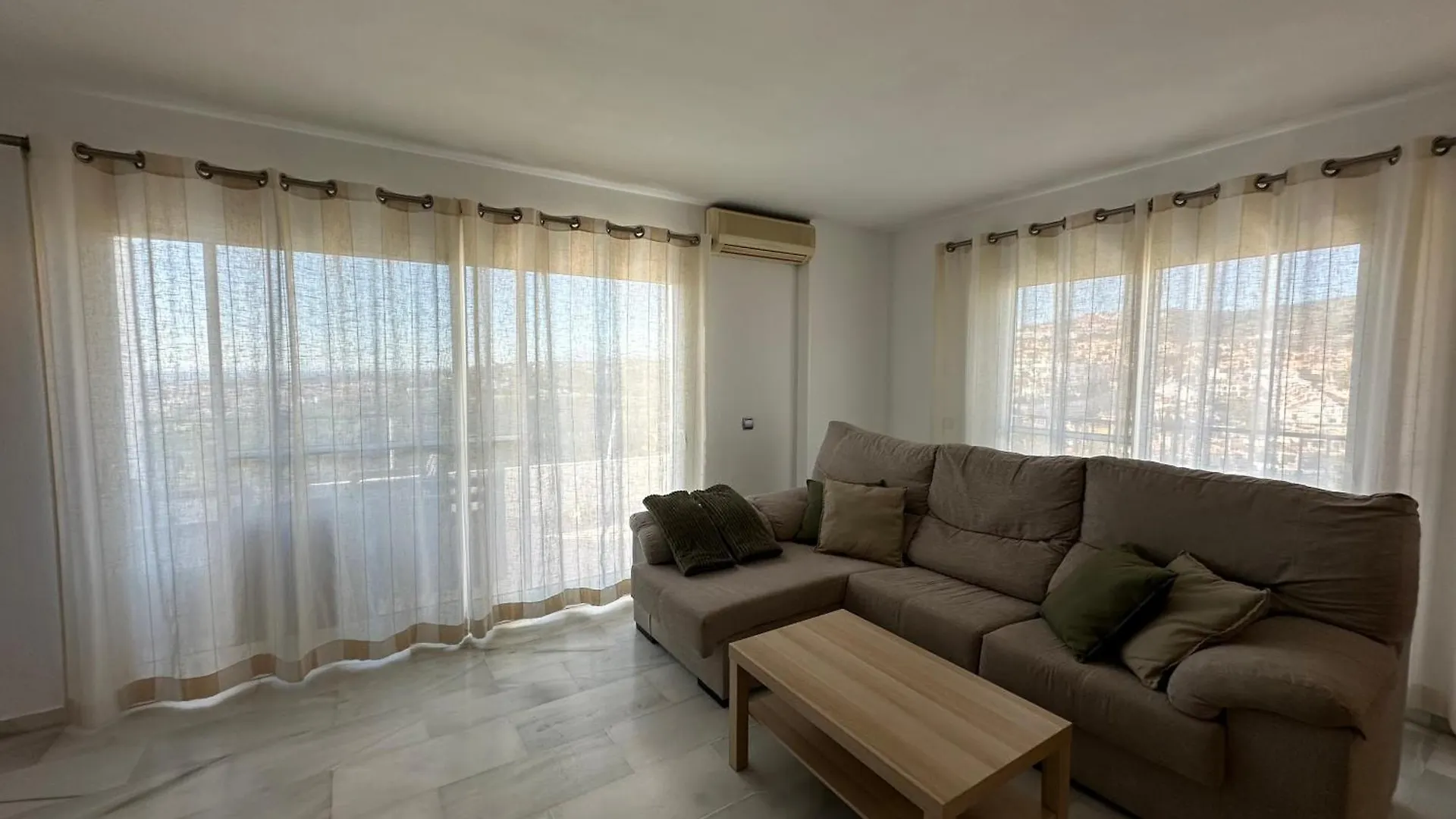 Luminoso Atico Duplex Con Vistas Al Mar Apartment Malaga